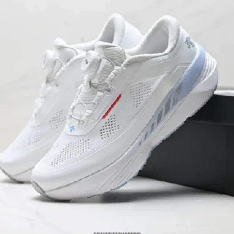 DESCENTE D/F WIRE3.0 Casual Running Shoes