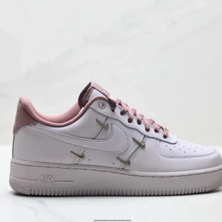 NIKE AIR FORCE 1 LX Full Cushion