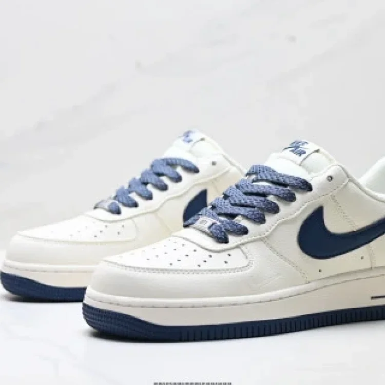 NIKE AIR FORCE1 '07 LV8 Low-Top Original Version Shoes