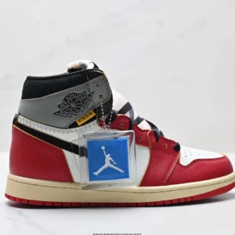 Nike Air Jordan1 Retro High OG Sneakers