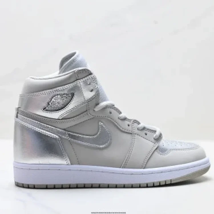 Nike Air Jordan1 OG Black/White Sneakers