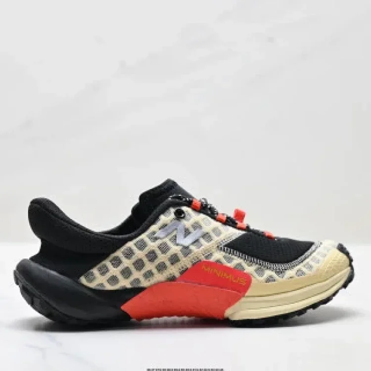 New Balance Minimus M10 Low-Top Shoes