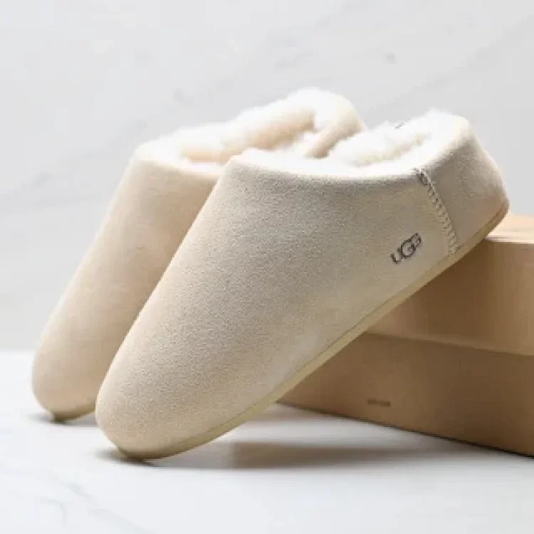 UGG ELEA SLIP-ON Wool Lining Slippers