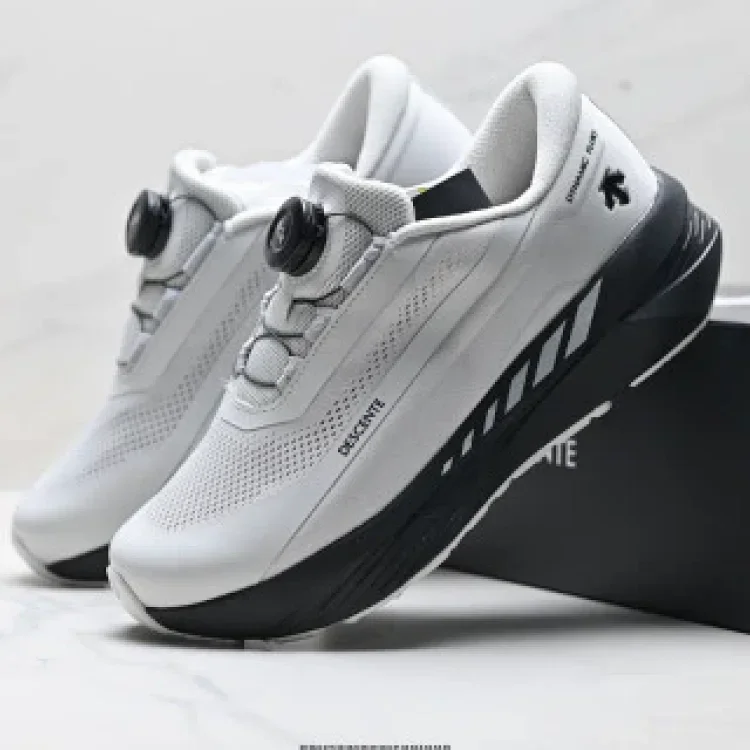 DESCENTE LAVITATE WIRE3.0 Running Shoes