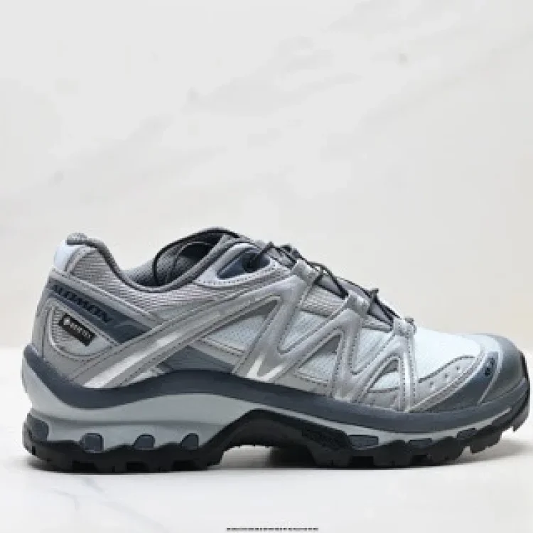 Salomon XT-QUEST Beige Trail Runners