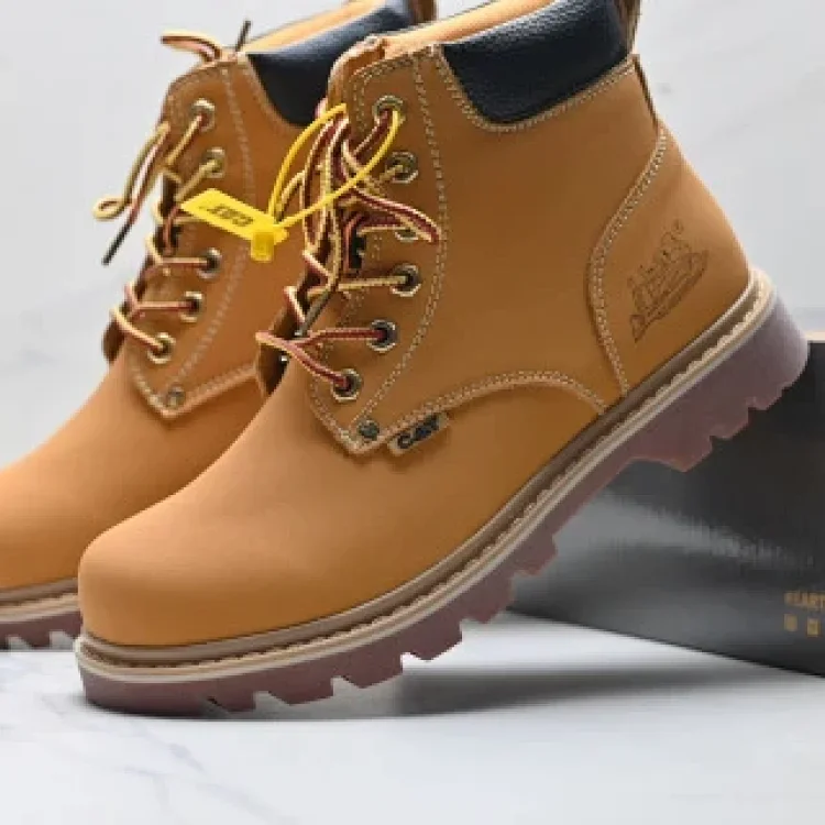 CAT Classic Retro Comfy Martin Boots