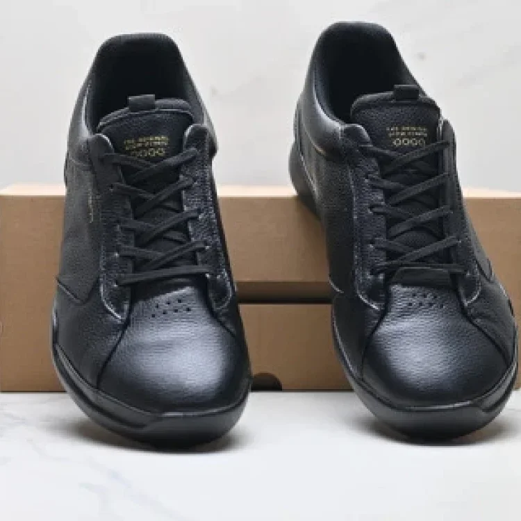 ECCO Leather Comfy Low-Top Casual Shoes