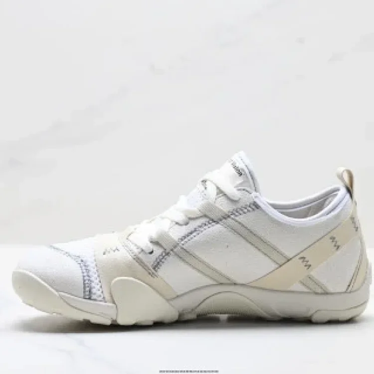 New Balance MT10 Thin Sole Barefoot Runners