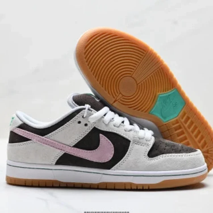 NIKE DUNK LOW Retro Low-Top Skate Shoes with ZoomAir Cushion