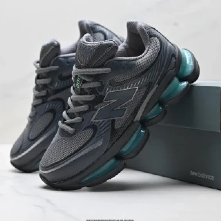 New Balance M2000 Low-Top Running Shoes