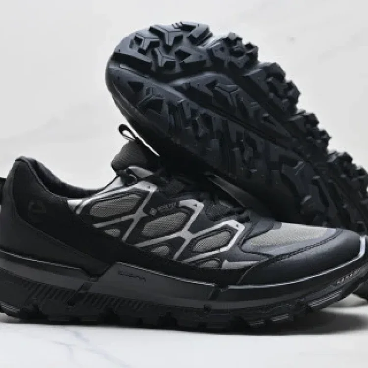 Ecco Biom2.2Trail Leather Waterproof Hiker