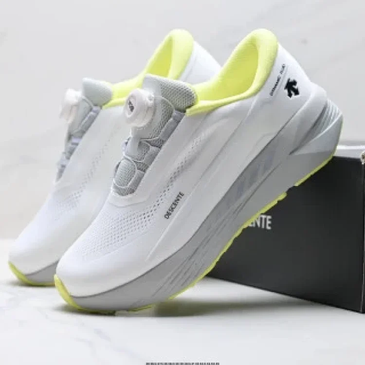 DESCENTE LAVITATE WIRE3.0 Casual Run Shoes Non-slip 